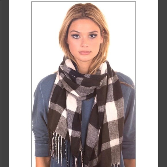 Plush Ultra Soft Fringe Scarf - Picture 8 of 8